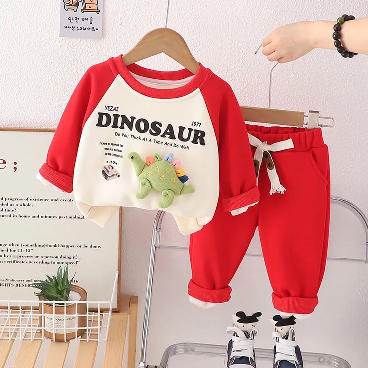 3D Dinosaur Raglan Sweatshirt & Jogger Set – Cream/Red